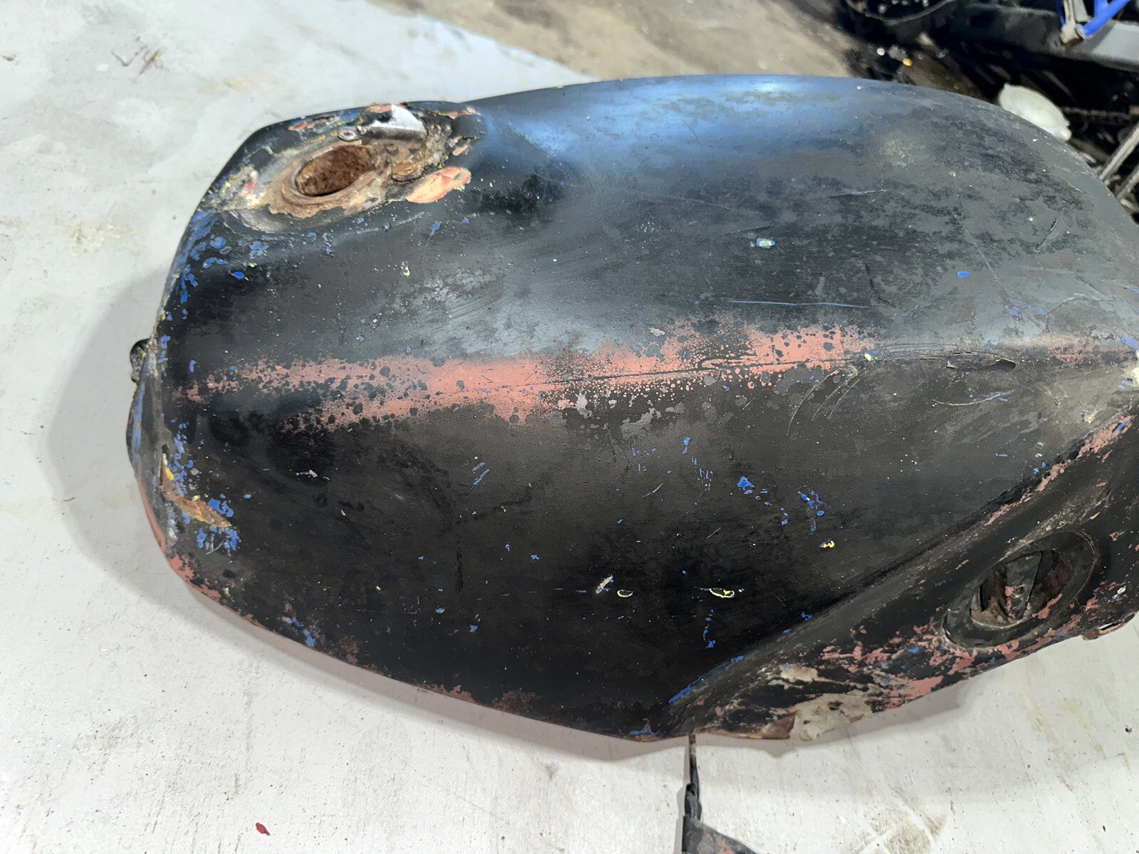 84 HONDA INTERCEPTOR 750 VF750F GAS TANK FUEL PETROL RESERVOIR Lots Of Filler