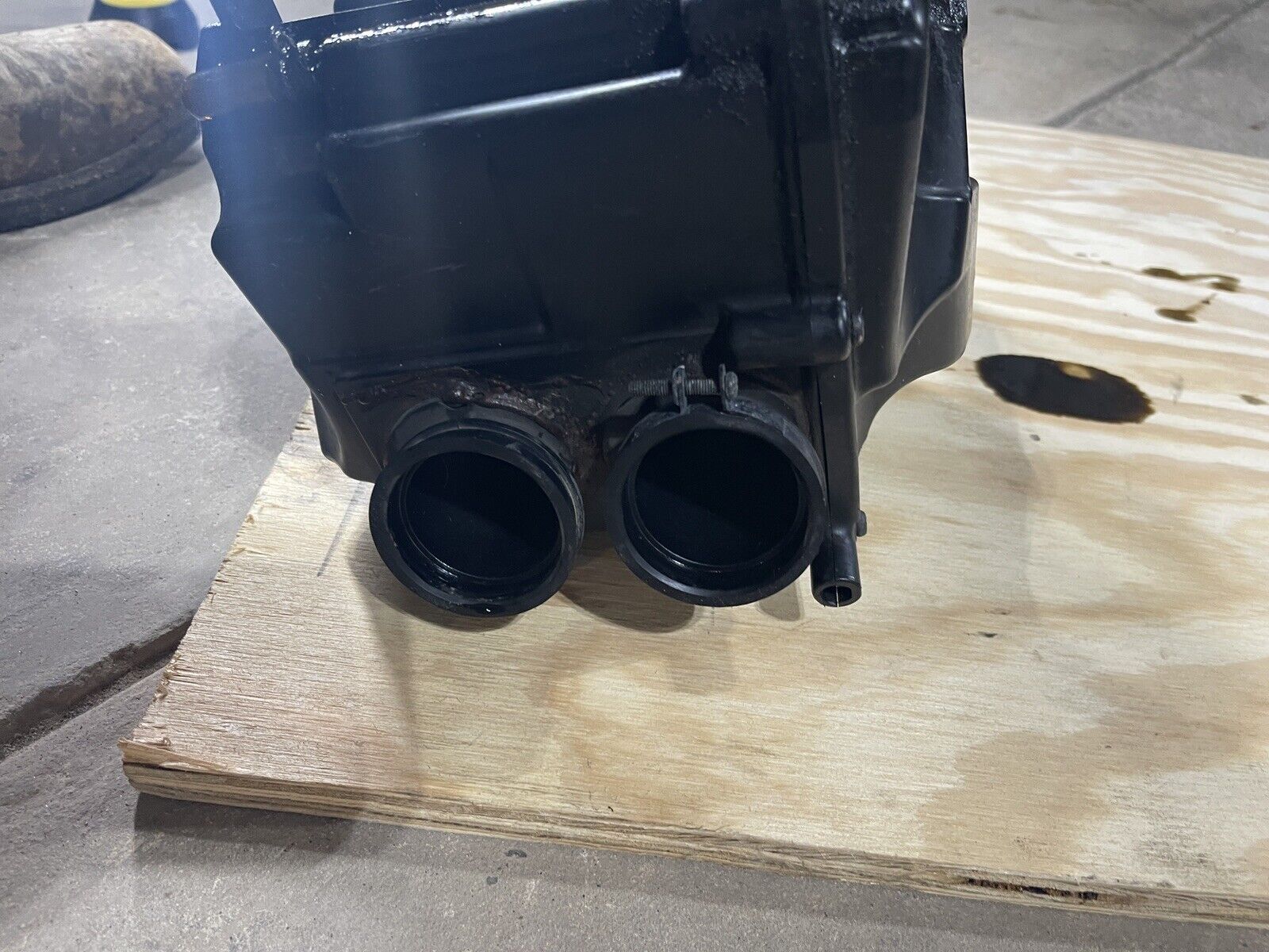 13-17 Kawasaki Ninja 300 Airbox Air Intake Filter Box 11038-0046 OEM