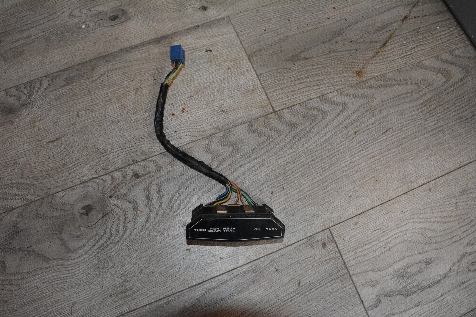 94 Suzuki Katana GSX 600 F Indicator Meter Oil Turn Neutral