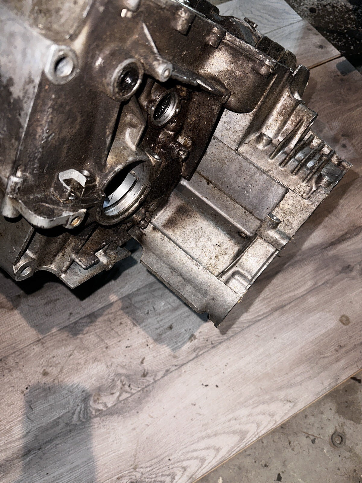 79 SUZUKI GS1000 ENGINE CRANKCASE