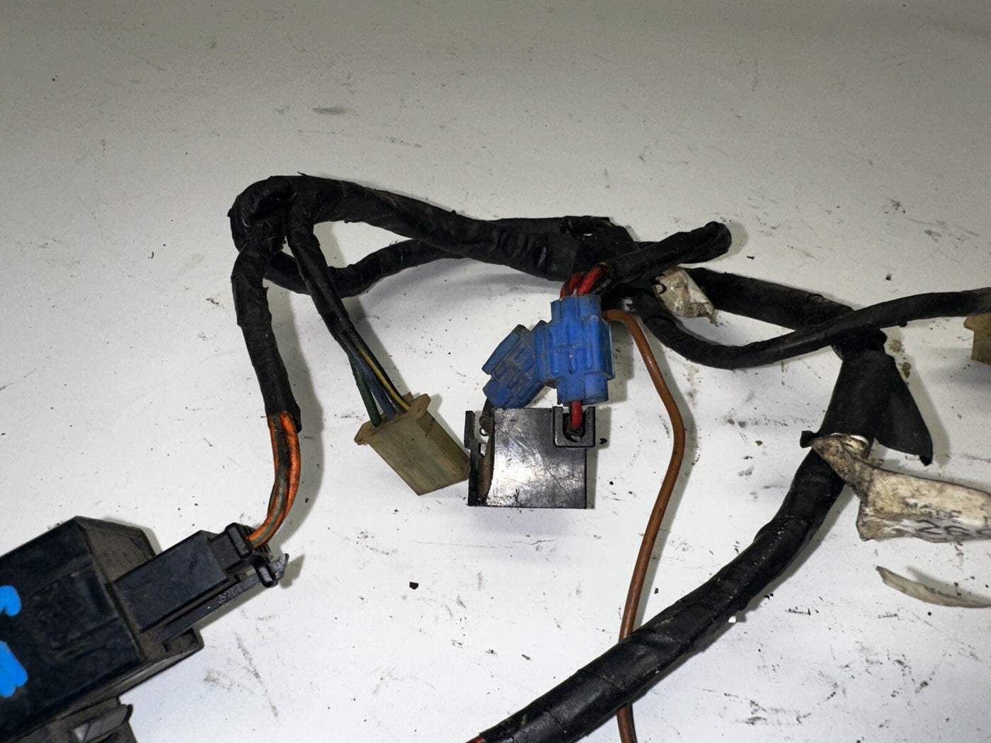 1989 Kawasaki Ninja ZX-10 ZX1000 B2 Front Wiring Harness OEM 26001-1897
