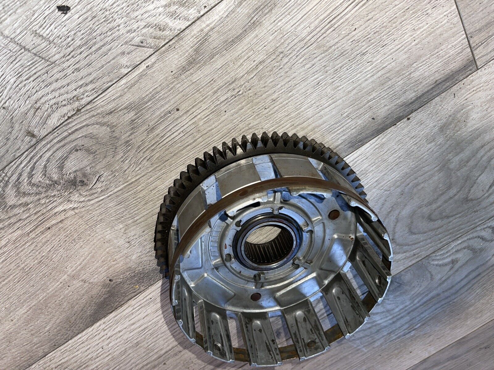 1981 HONDA CB650C  CLUTCH BASKET
