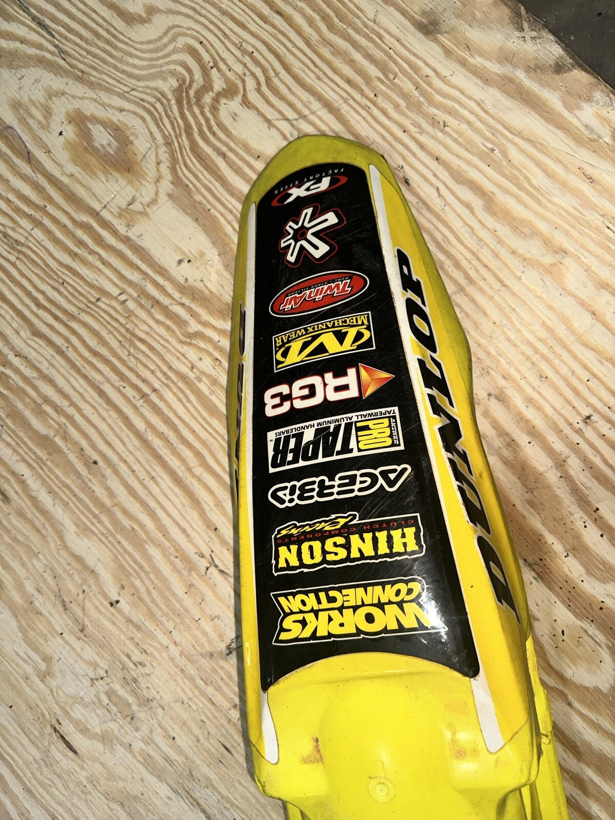 04 Suzuki RM250 RM125 RM 125 250 OEM Rear Fender Plastic Fairing Guard 01-08