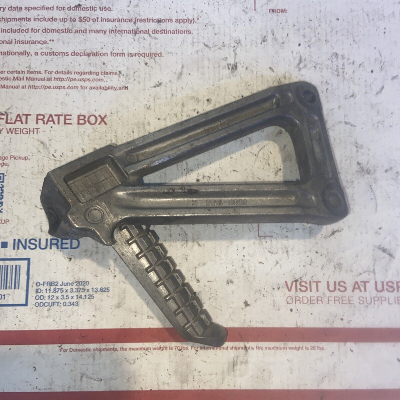 96-04 Kawasaki ZX7R 750 Ninja Passenger Rear Right Foot Peg Mounts