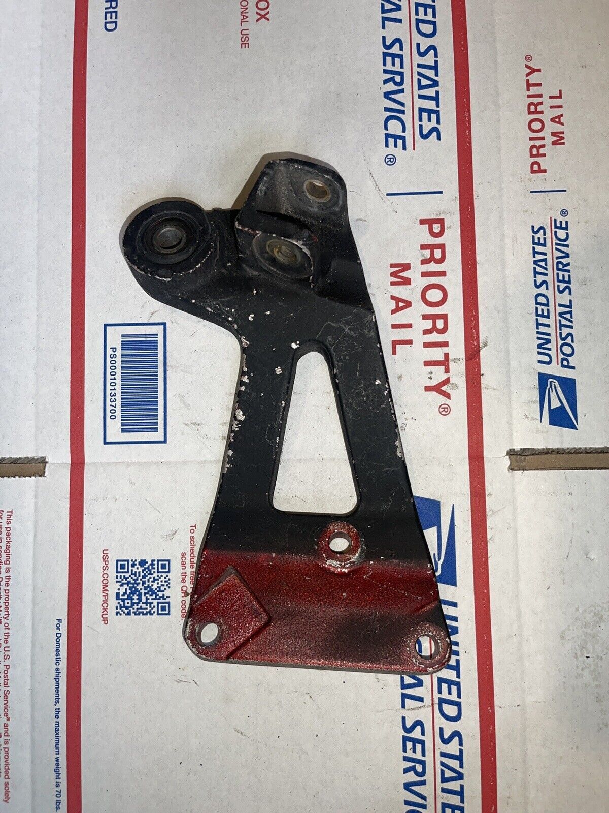 1992 92 91-93 Suzuki GSXR 1100R 1100 Right Side Passenger Foot Peg Bracket 