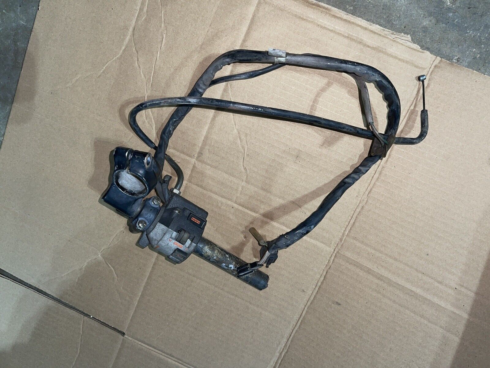 1987-1990 Honda CBR600F Hurricane Left Control Switch Lights Horn Turn Hi Lo