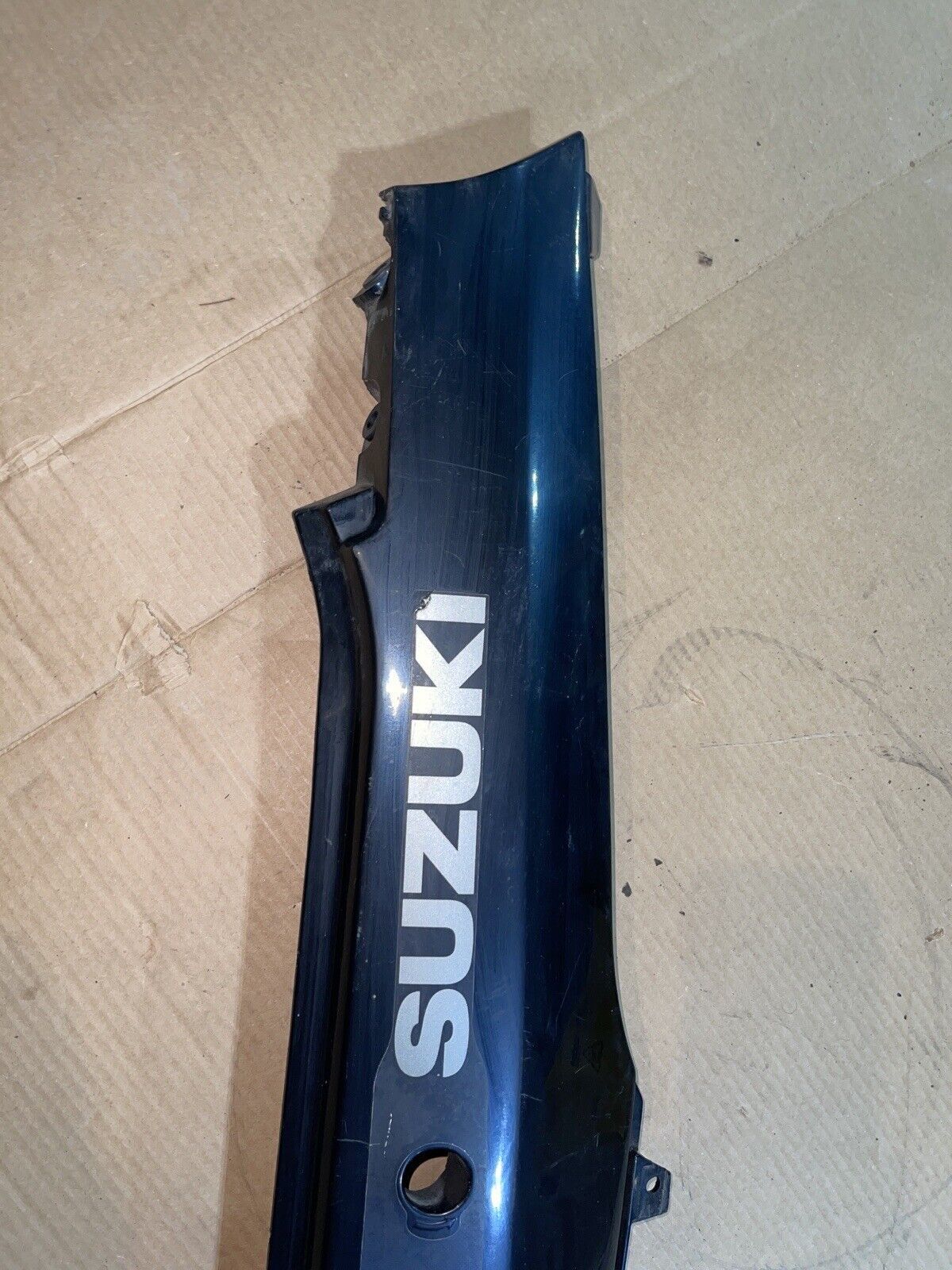 SUZUKI GSX 600 GSX600 KATANA LEFT SIDE FRAME COWL COVER FAIRING 