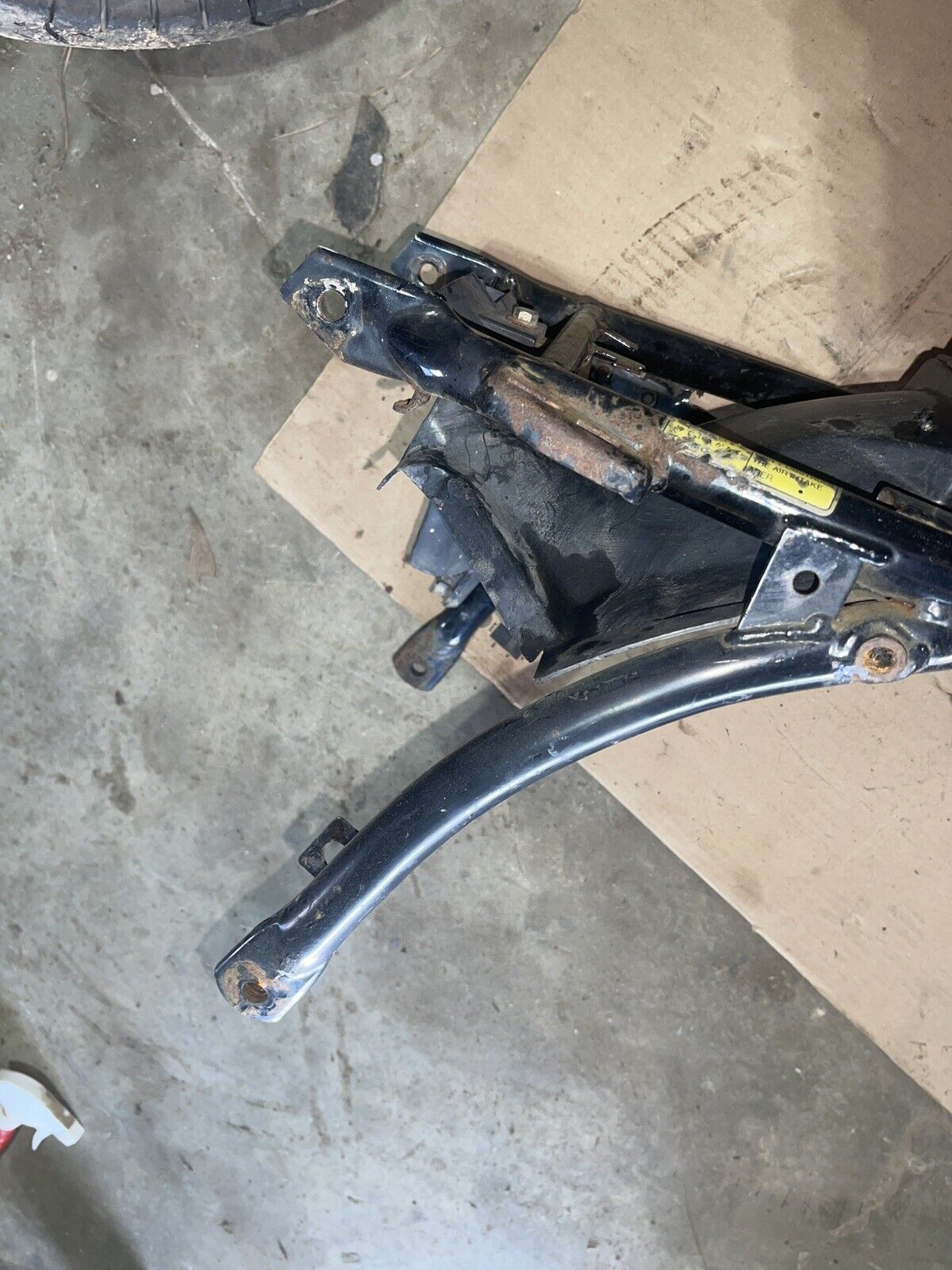 1983 Yamaha Virago 920 XV920 OEM REAR BACK FENDER SUPPORT FRAME SUBFRAME