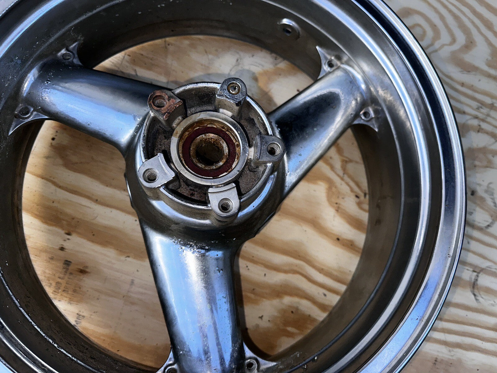1994 94 95 96 97  Kawasaki Ninja ZX9R ZX900B ZX9 CHROME REAR WHEEL BACK RIM 