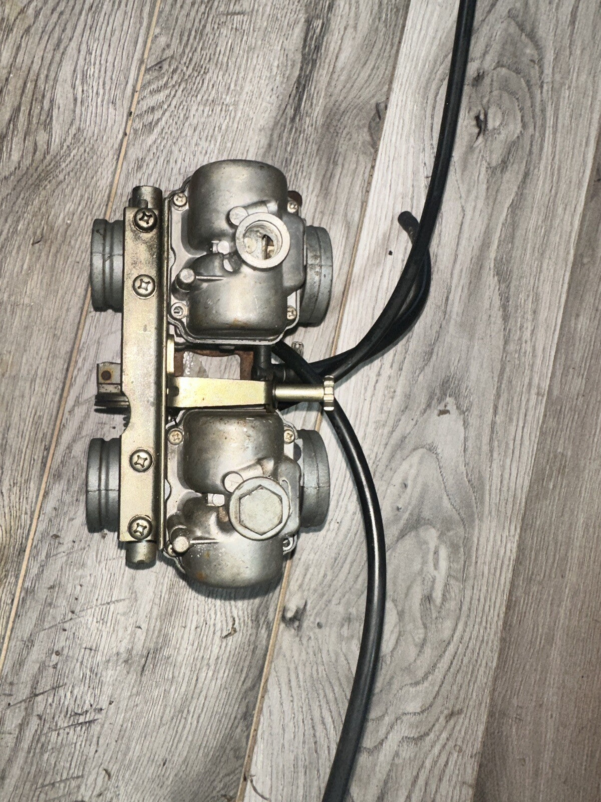 1980 1981 1982 Suzuki Gs 450 Carburetors Carb  Mikuni NEEDS CLEANING