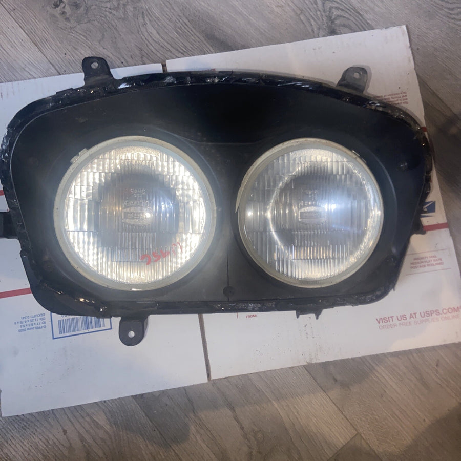 91-92 SUZUKI GSXR1100 FRONT HEADLIGHT HEAD LIGHT LAMP NO GLASS