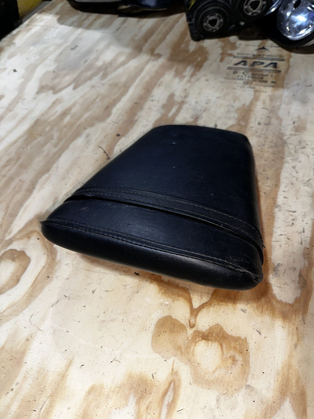 99-02 YAMAHA YZF R6 Rear Passenger Seat