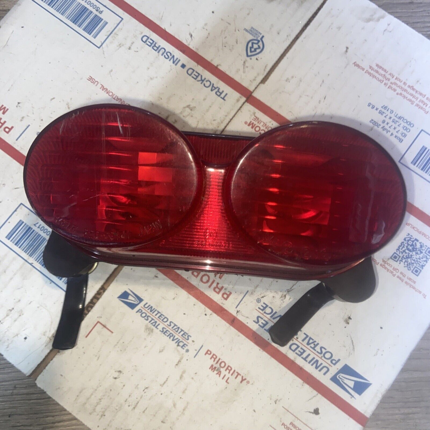 1998-2003 Kawasaki Ninja Zx9r Rear Tail Taillight Back Brake Light