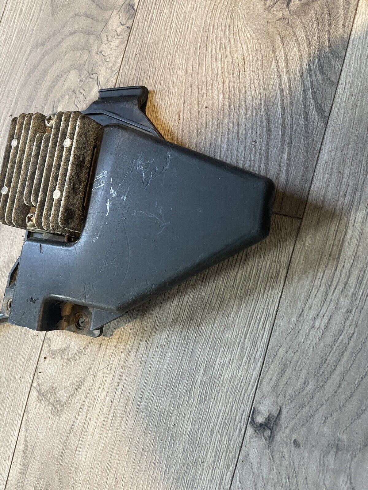 1980 Yamaha SECA 550 RECTIFIER VOLTAGE REGULATOR