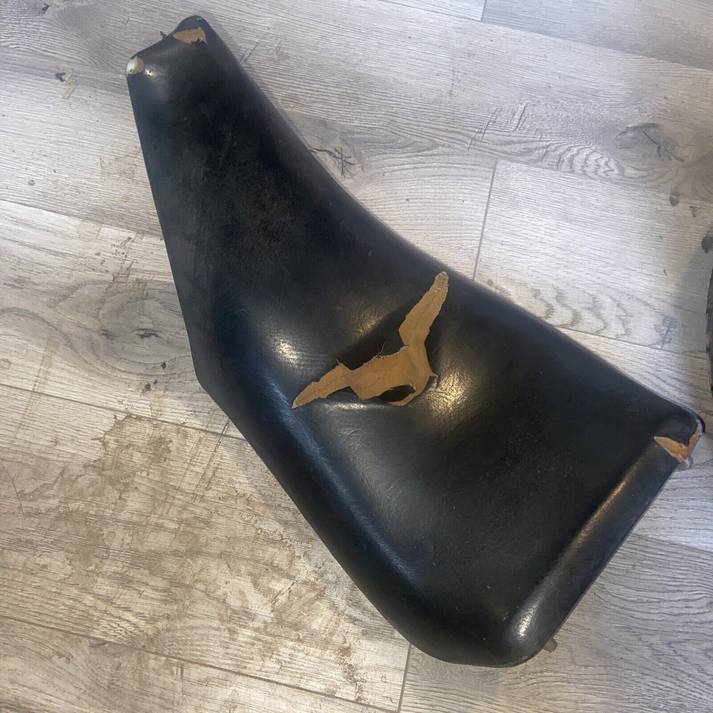 1987 Yamaha FZ-600 Seat 86-88 OEM