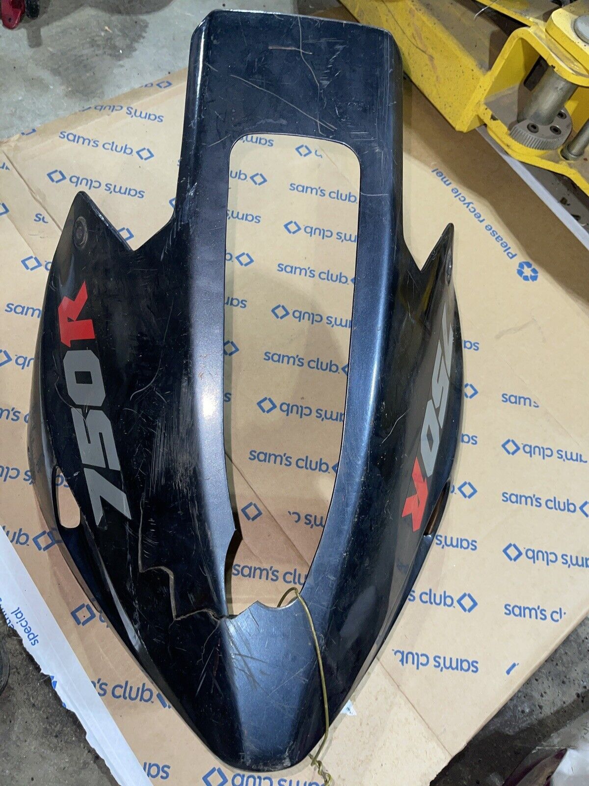 1986 KAWASAKI GPX 750-R UNDER BELLY LOWER FAIRING COWLING BLACK 55028-1130