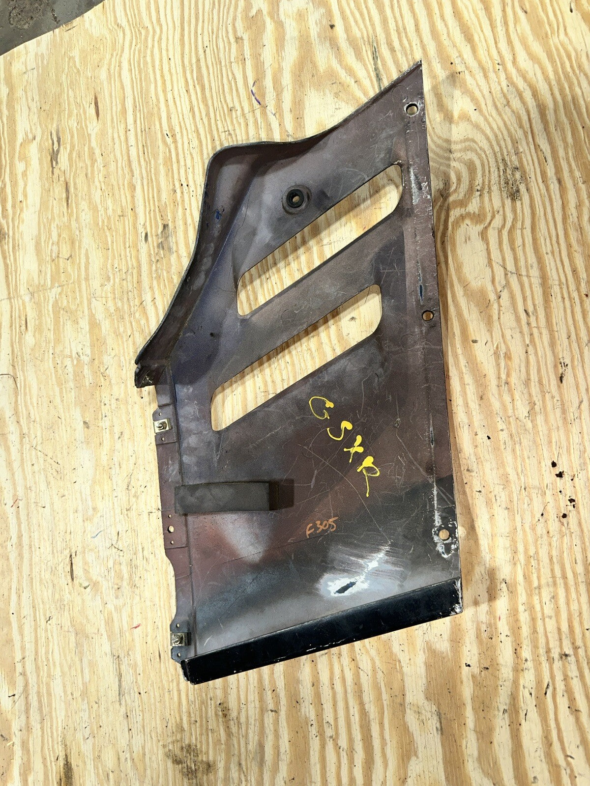 1992 Suzuki GSXR750 GSX-R750 OEM Right Mid Middle Cowling Fairing Side Cover