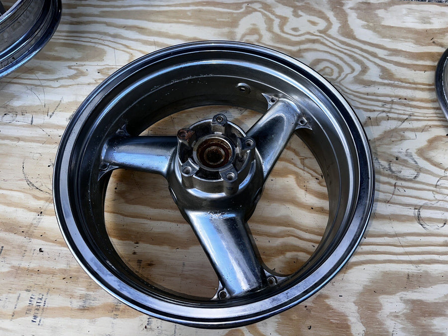 1994 94 95 96 97  Kawasaki Ninja ZX9R ZX900B ZX9 CHROME REAR WHEEL BACK RIM 