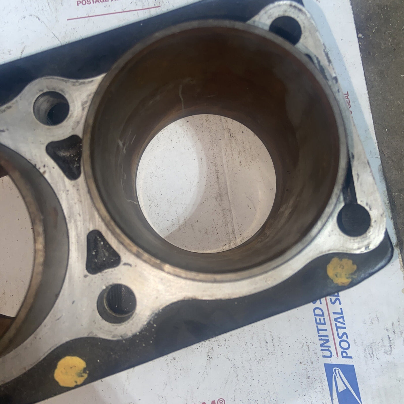 1989 Suzuki GSXR ENGINE MOTOR PISTON CYLINDERS BLOCK JUG