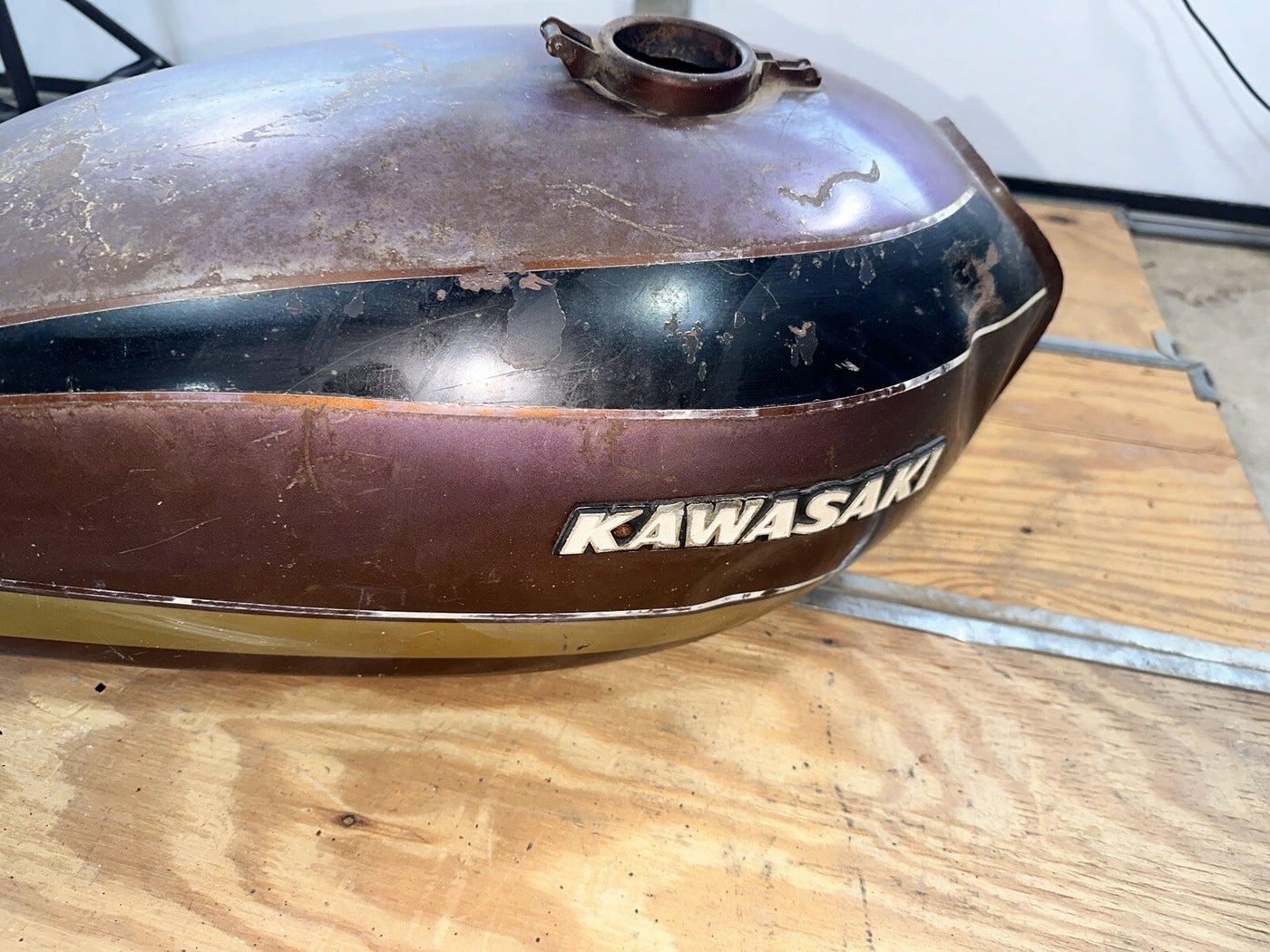 1974-77 Kawasaki KZ400 KZ 400 Gas Tank Fuel