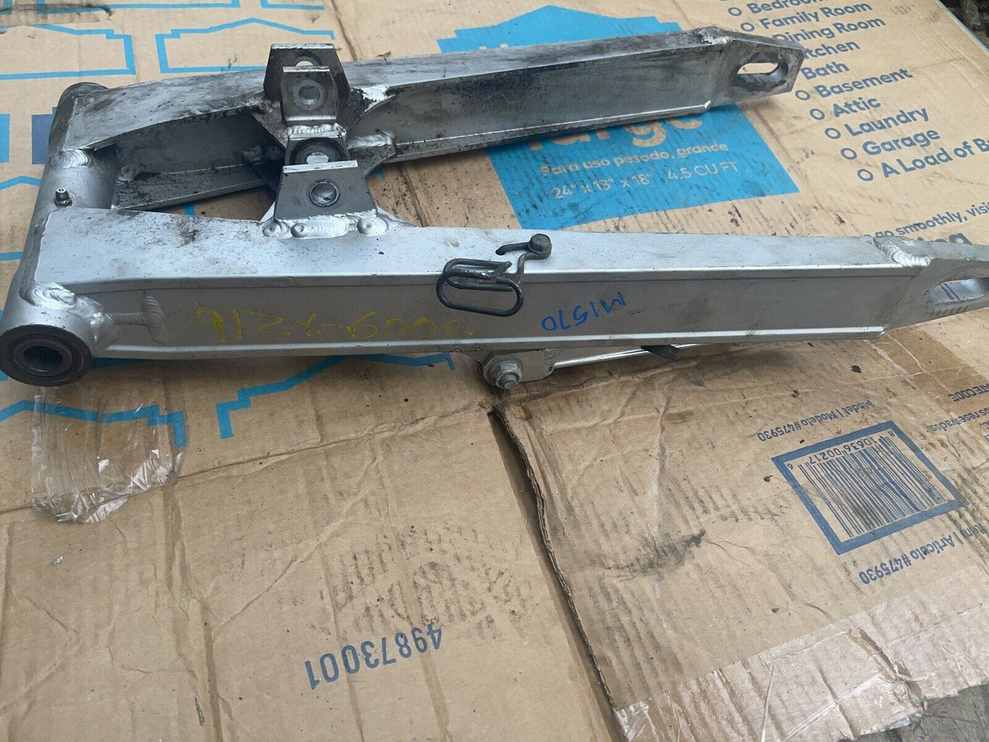 KAWASAKI 91 ZX600D ZX-6 NINJA REAR SWINGARM OEM 