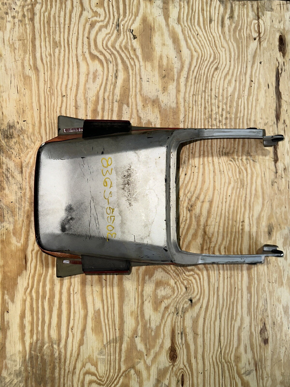 1983 SUZUKI GS550E REAR BACK TAIL FAIRING COWL SHROUD