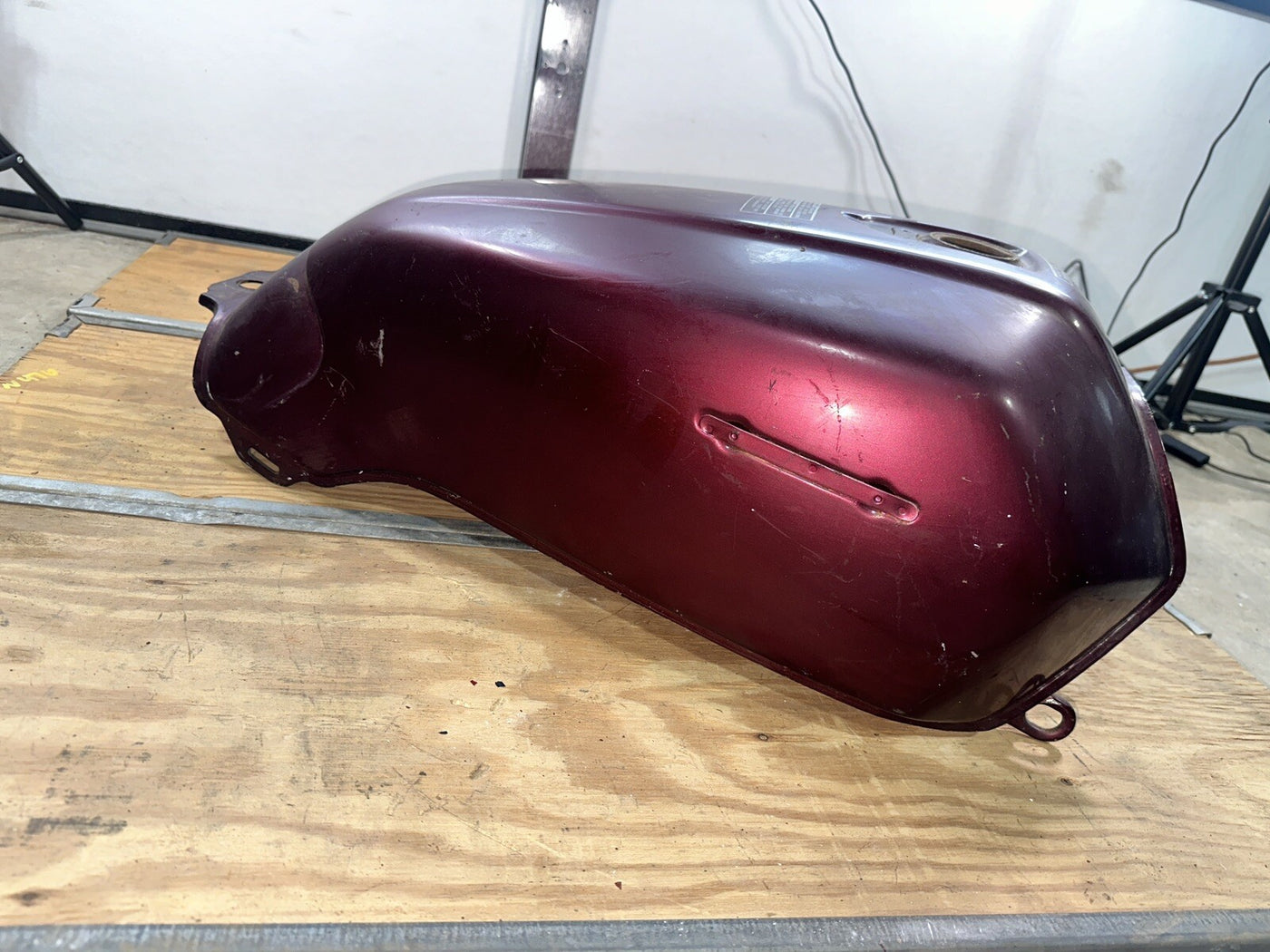 1983 Honda V45 Sabre Vf750 Vf750s Gas Fuel Petrol Tank