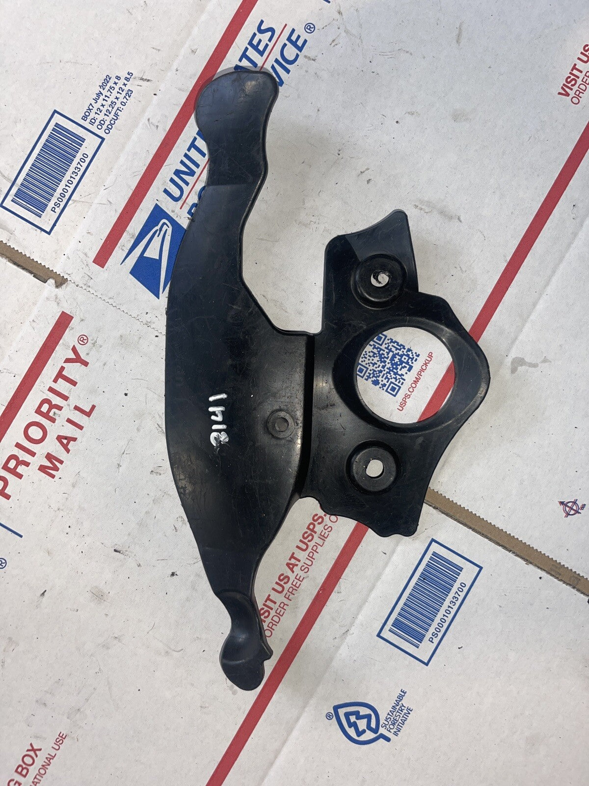 04 05 Suzuki Gsxr 600 750 Front Fork Horn Cover Fairing Guard Plastic OEM