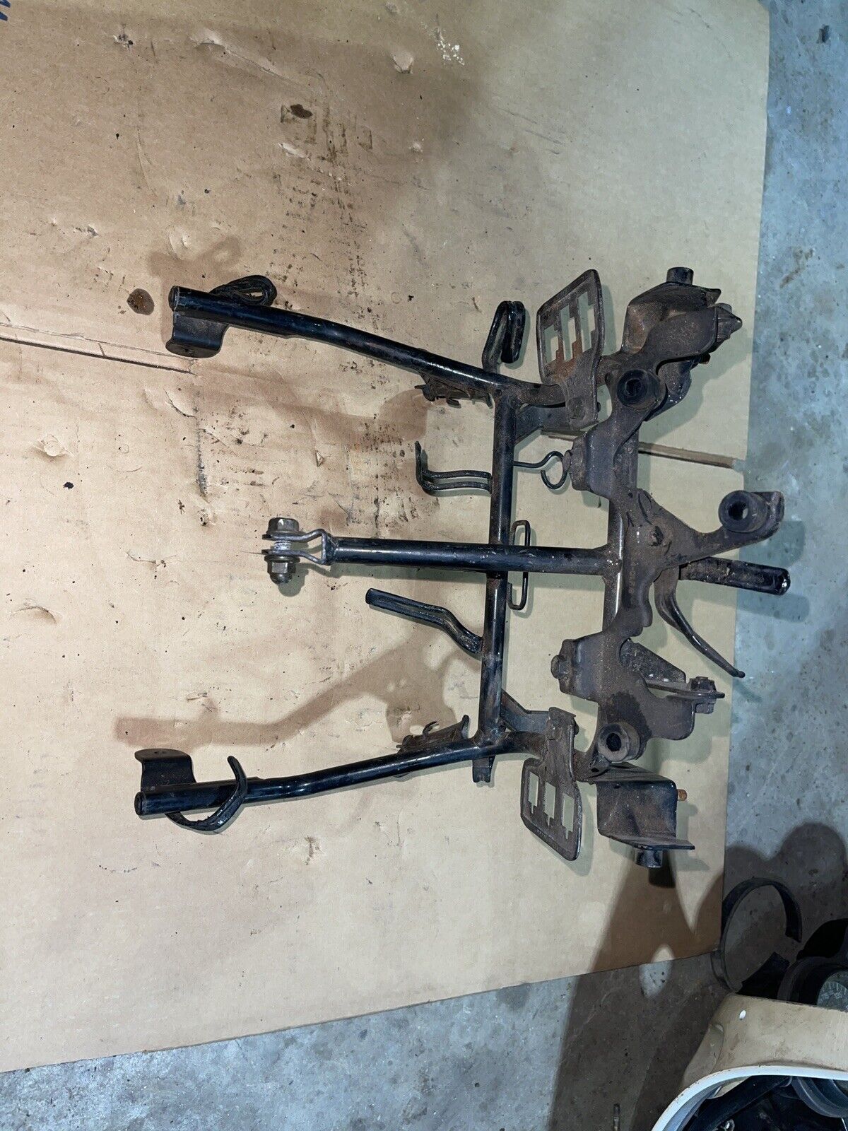1986 HONDA INTERCEPTOR VF500F FRONT HEADLIGHT FAIRING STAY MOUNT BRACKET