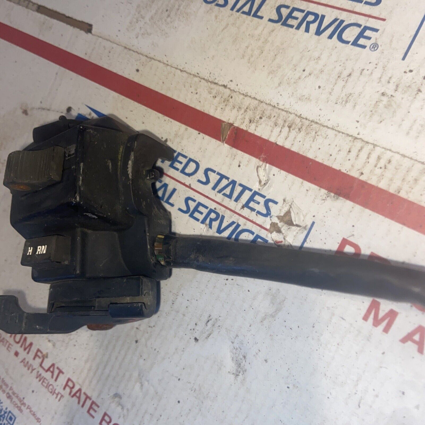 1984 Yamaha Virago front Horn switch