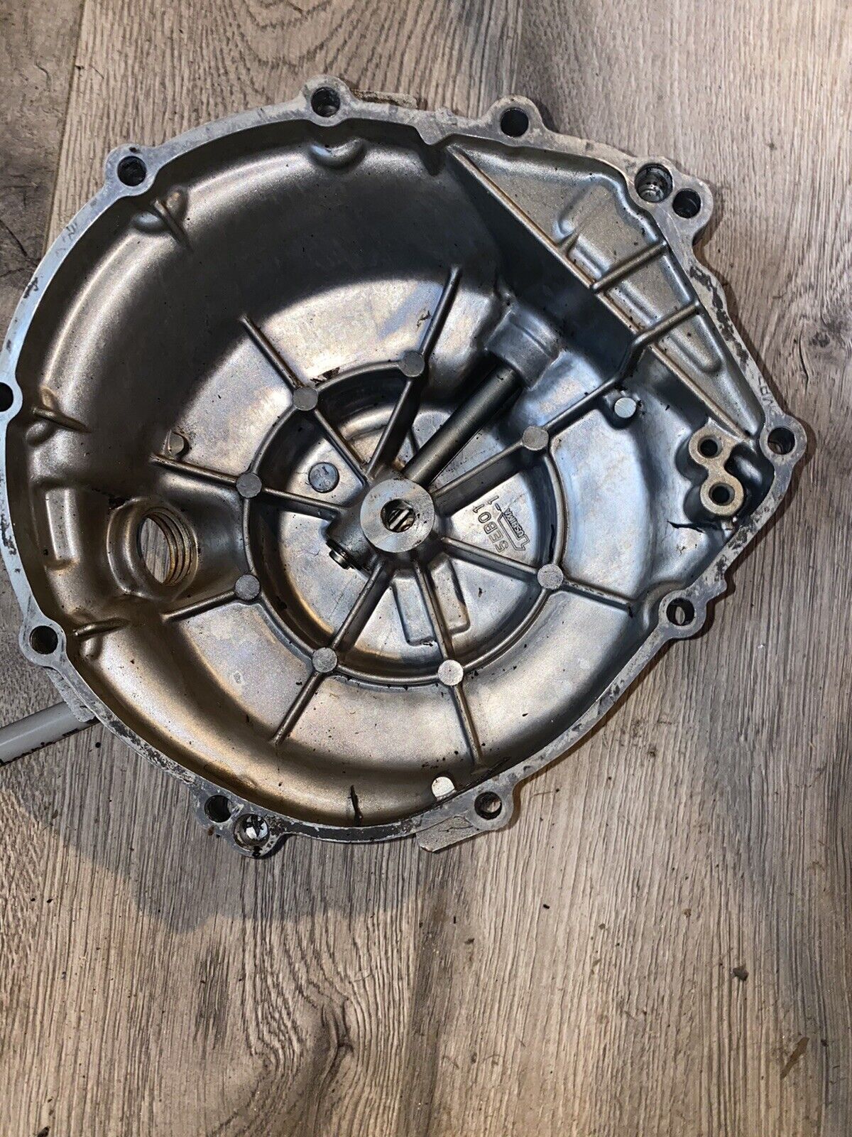 YAMAHA R6 CLUTCH ENGINE COVER 03 04 05 R6 CLUTCH COVER 06 07 08 09 YAMAHA R6S