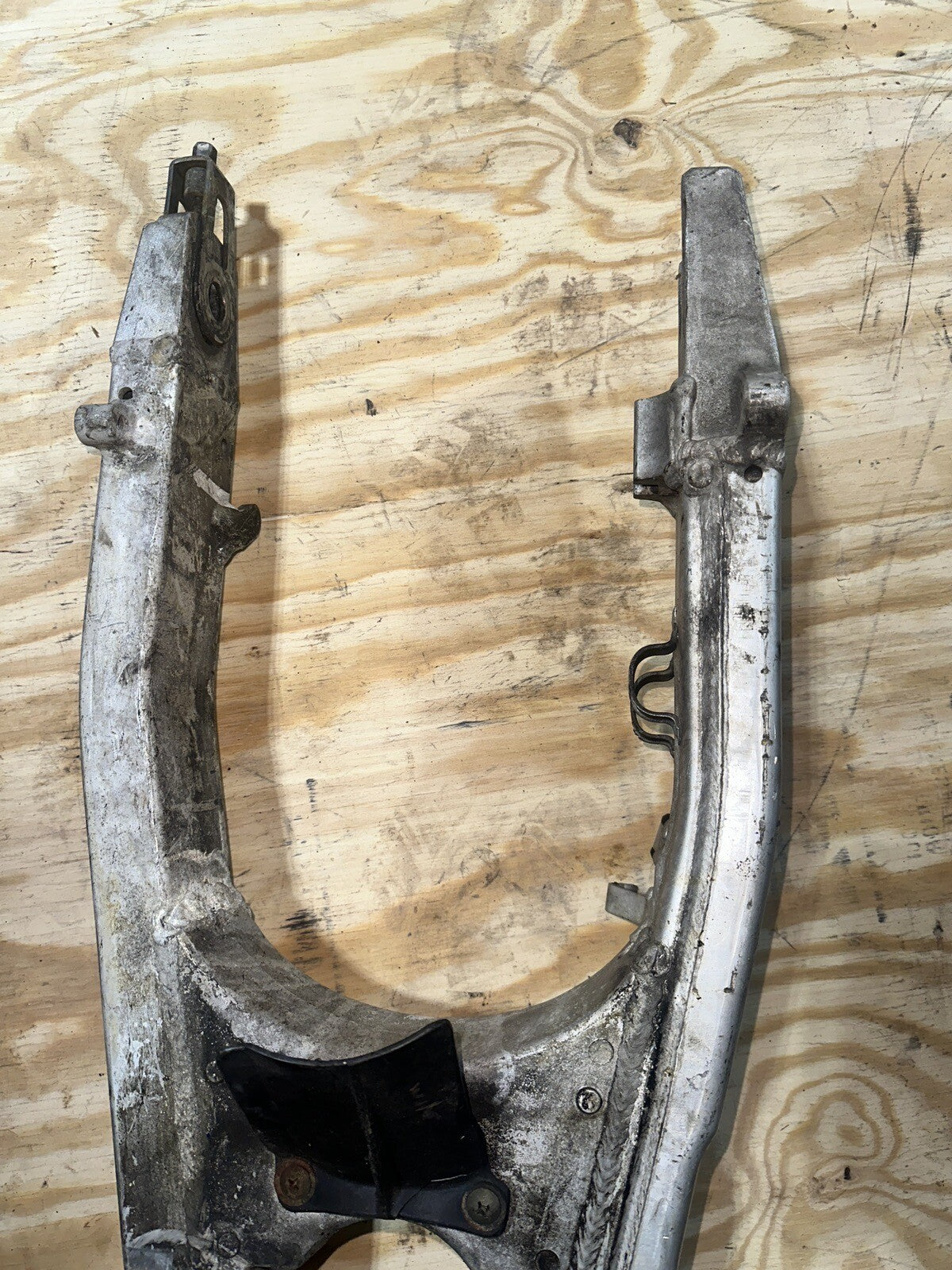 93 Suzuki GSXR750 GSX R750 GSXR 750 Swingarm Swing Arm 