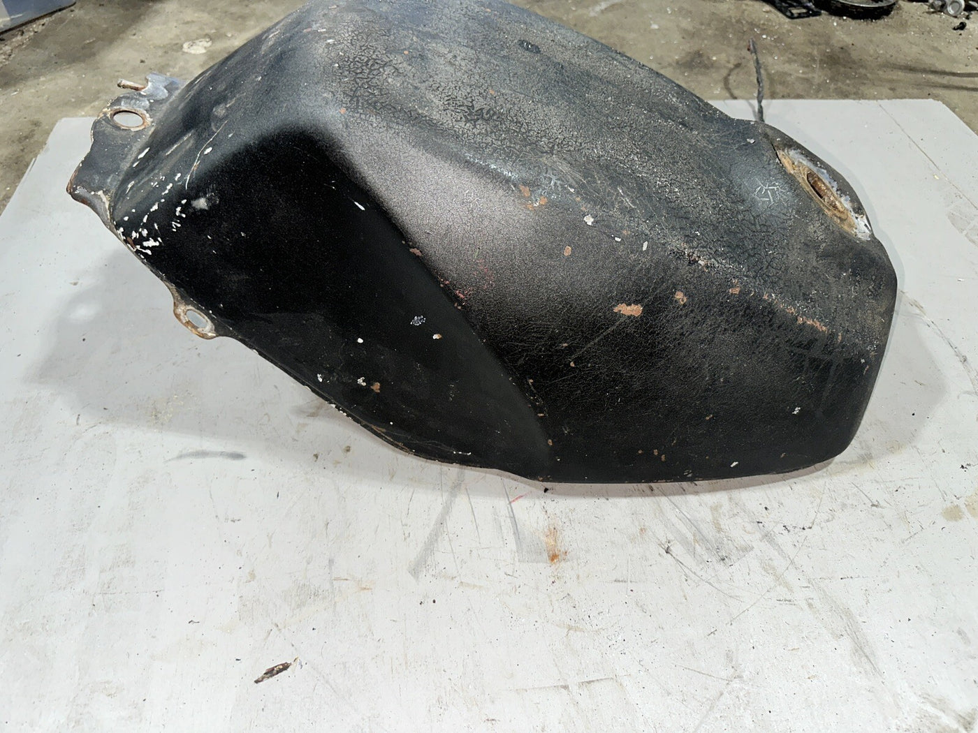 84 HONDA INTERCEPTOR 750 VF750F GAS TANK FUEL PETROL RESERVOIR