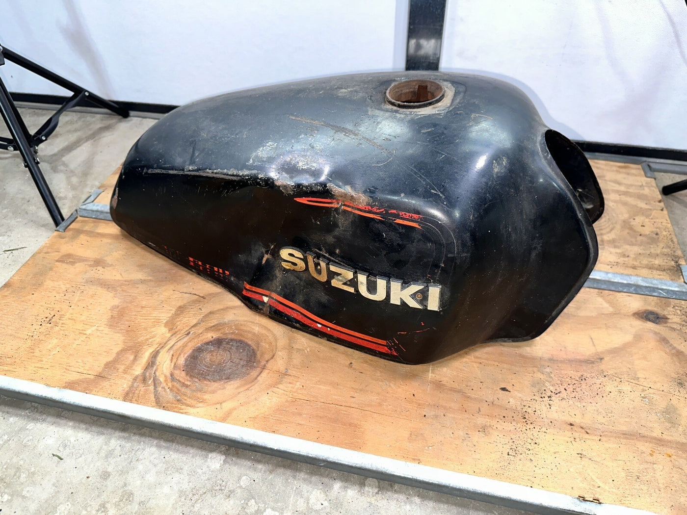 1982 Suzuki GS 750 E GAS Tank Fuel Tank