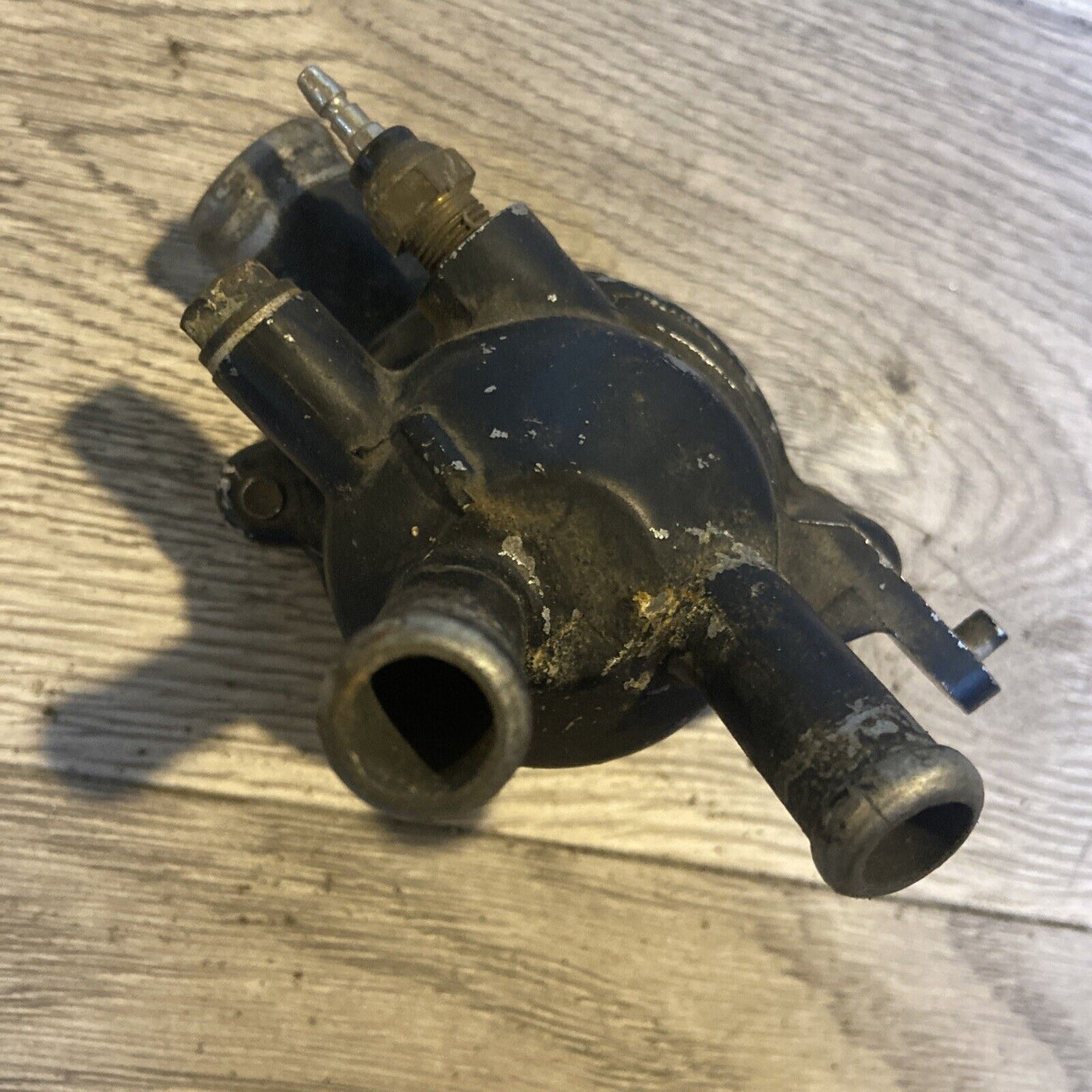 OEM thermostat housing 1984 85 86 HONDA VF500F Interceptor motorcycle