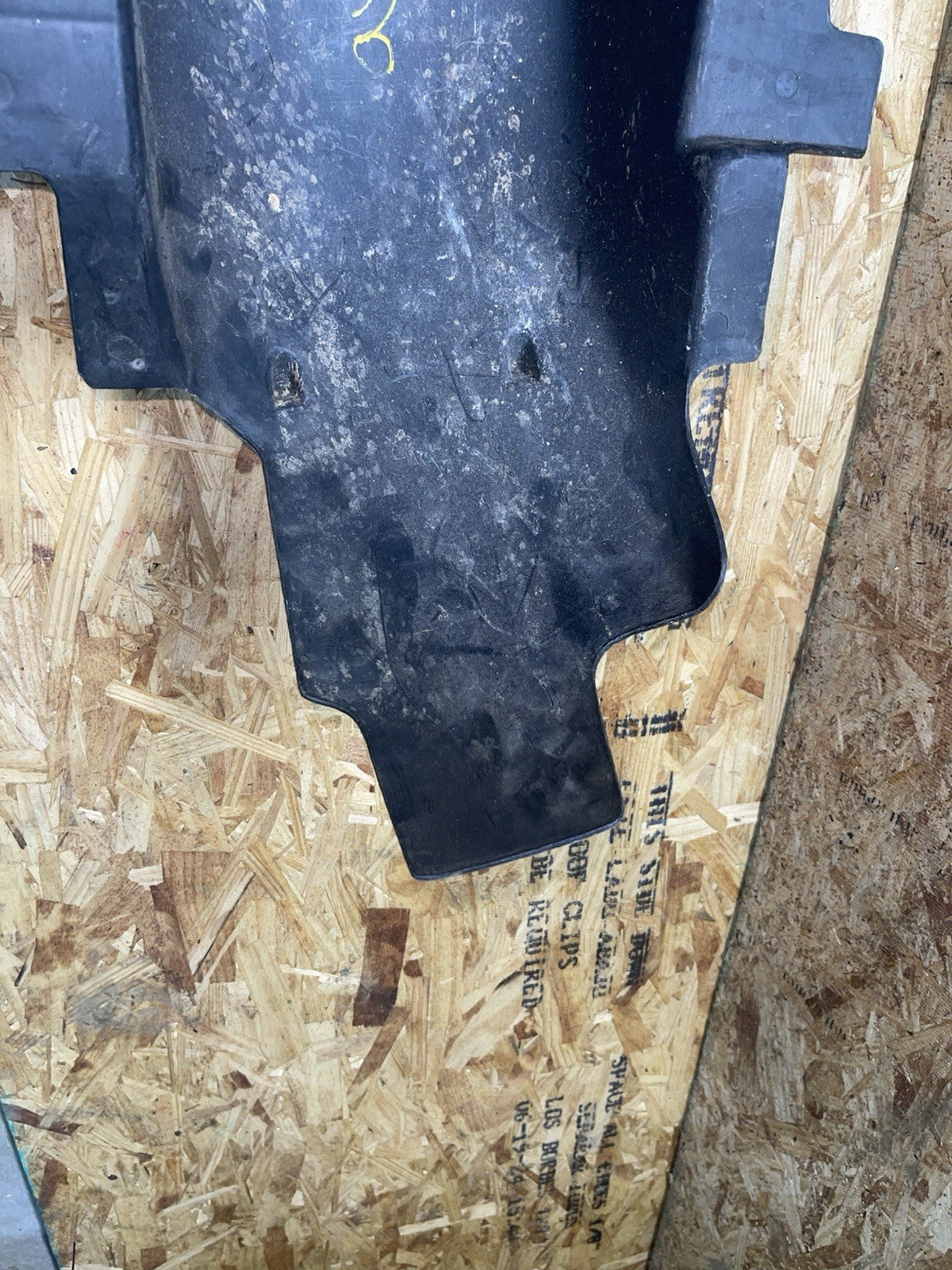 90 91 Honda CBR1000F Hurricane Rear Wheel Fender Hugger