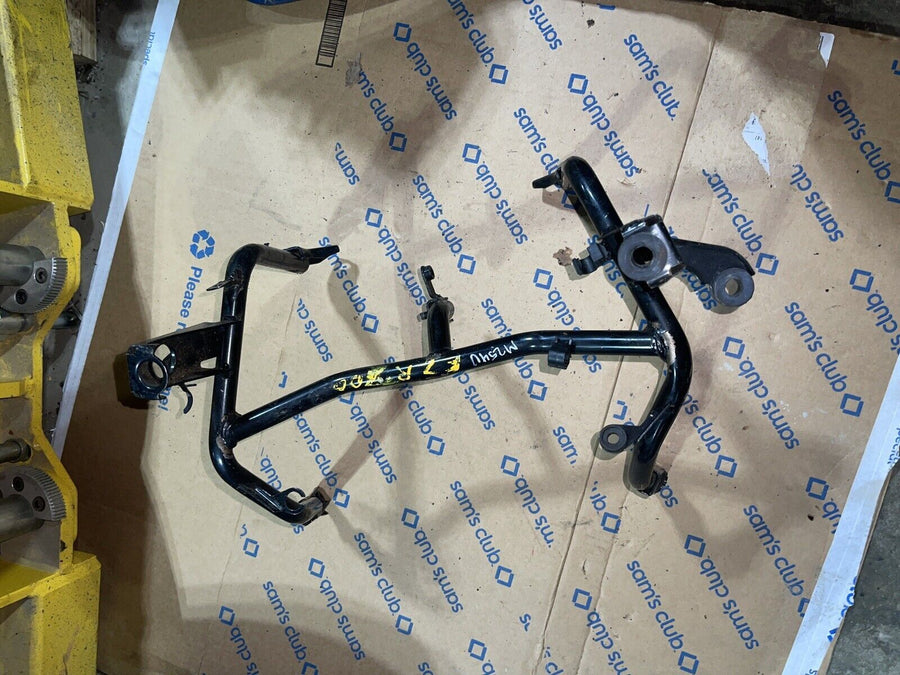 91-92 YAMAHA FZR600R FRONT UPPER FAIRING STAY CAGE FRAME HEADLIGHT BRACKET