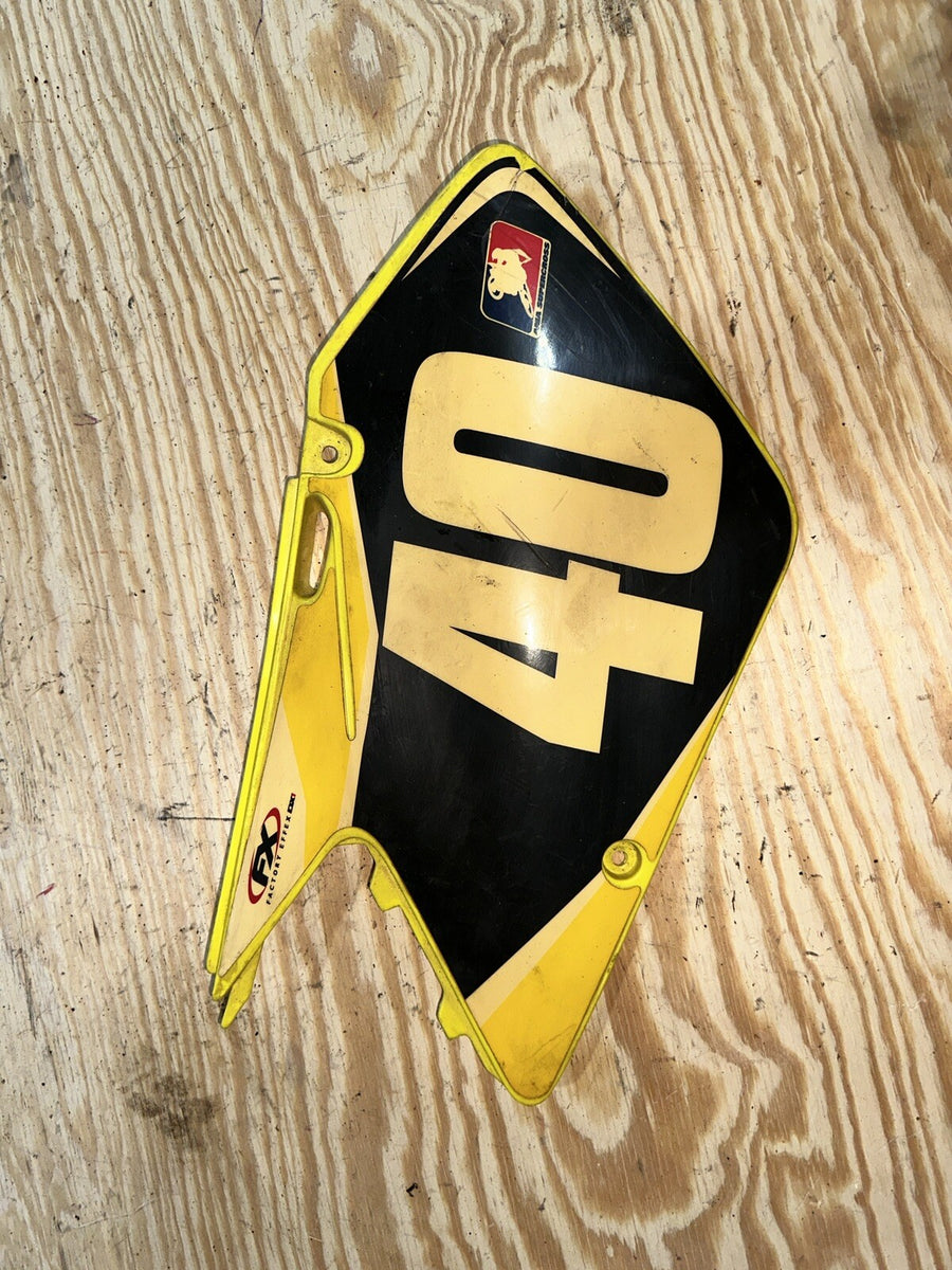 2004 Suzuki RM250 LEFT RIGHT SIDE PANELS FAIRINGS COWLS SET
