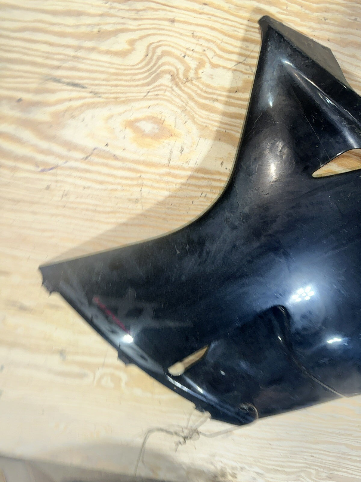 97-03 HONDA CBR1100XX RIGHT LOWER MID UPPER SIDE FAIRING COWL
