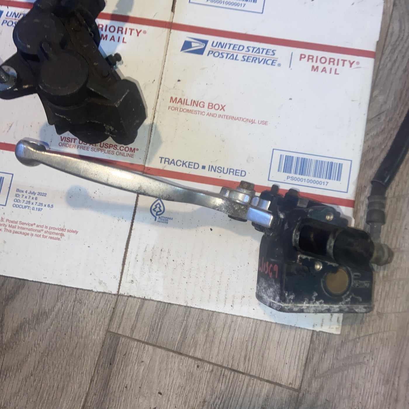 Brake Caliper Front Master Cylinder Suzuki GSX600F Katana 600 88-96