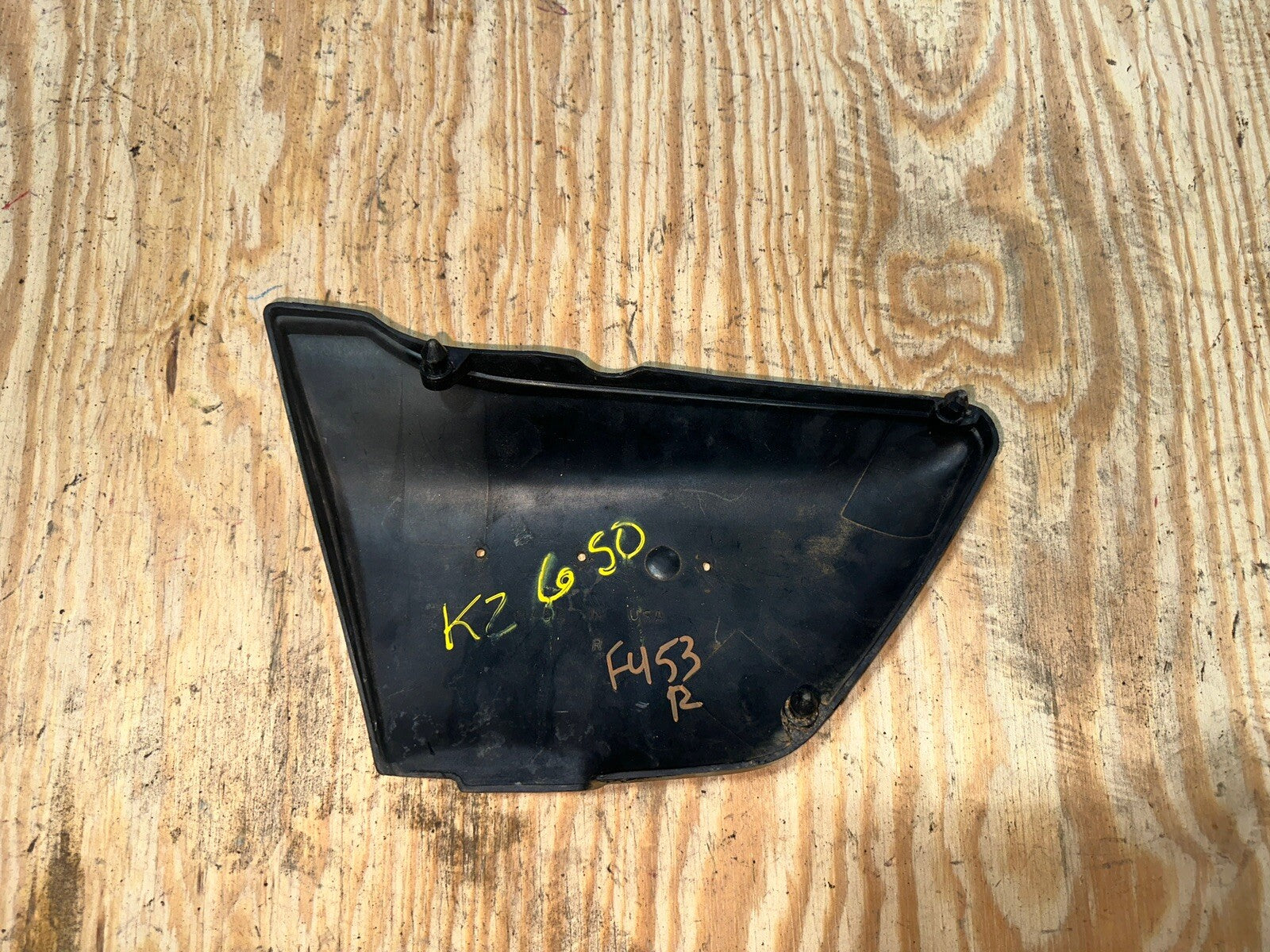 1977 - 1979 Kawasaki KZ650 OEM Right Side Cover 36007-054