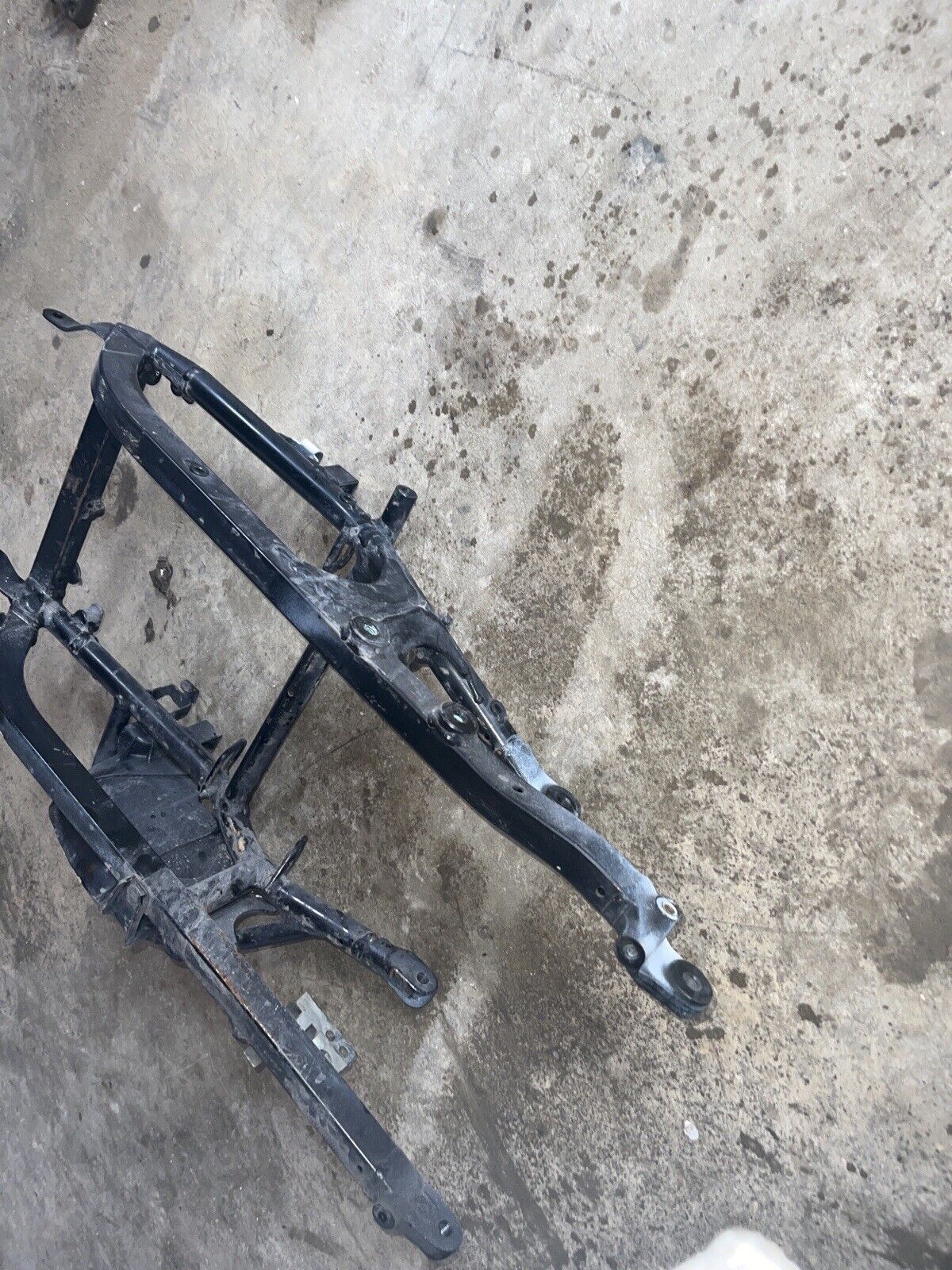 99 00 01 02 03 04 05 06 07 SUZUKI HAYABUSA GSX1300R  REAR SUBFRAME SUB STRAIGHT