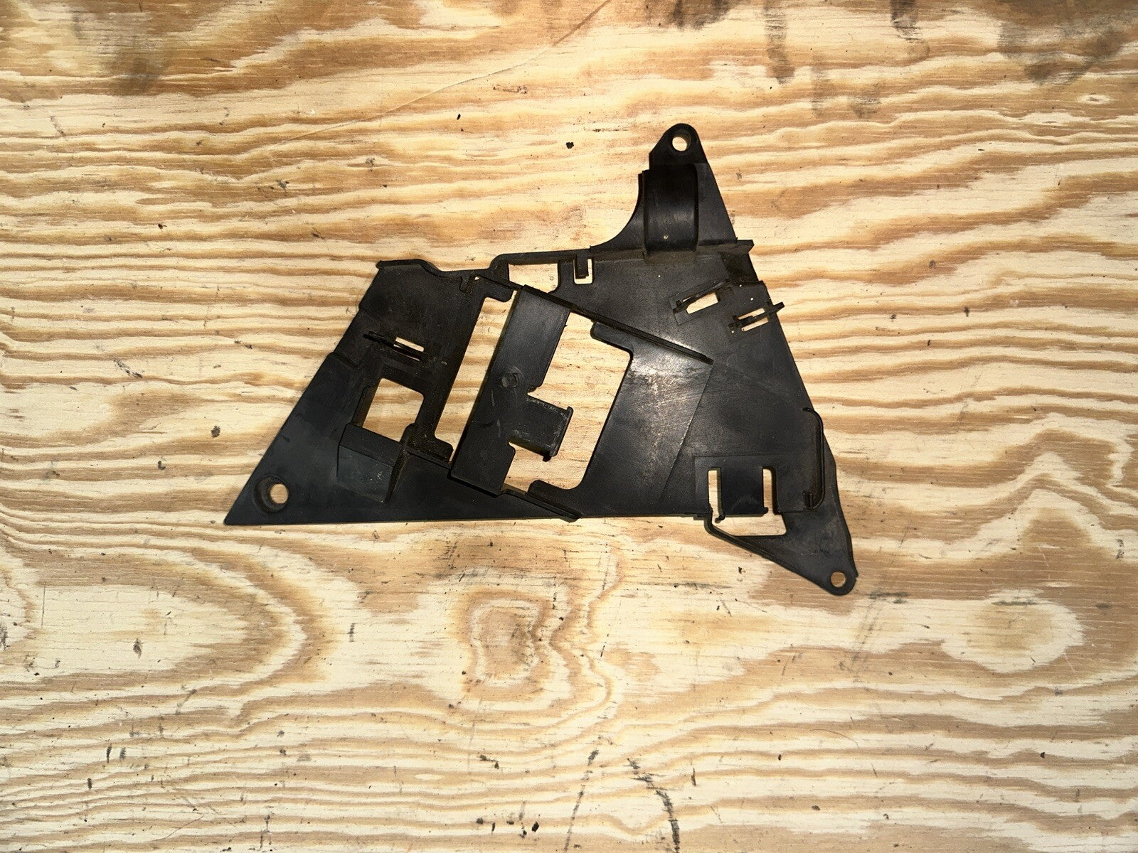 86  87  Honda  Shadow  VT700  (Inner)  Mount  Bracket TRSH