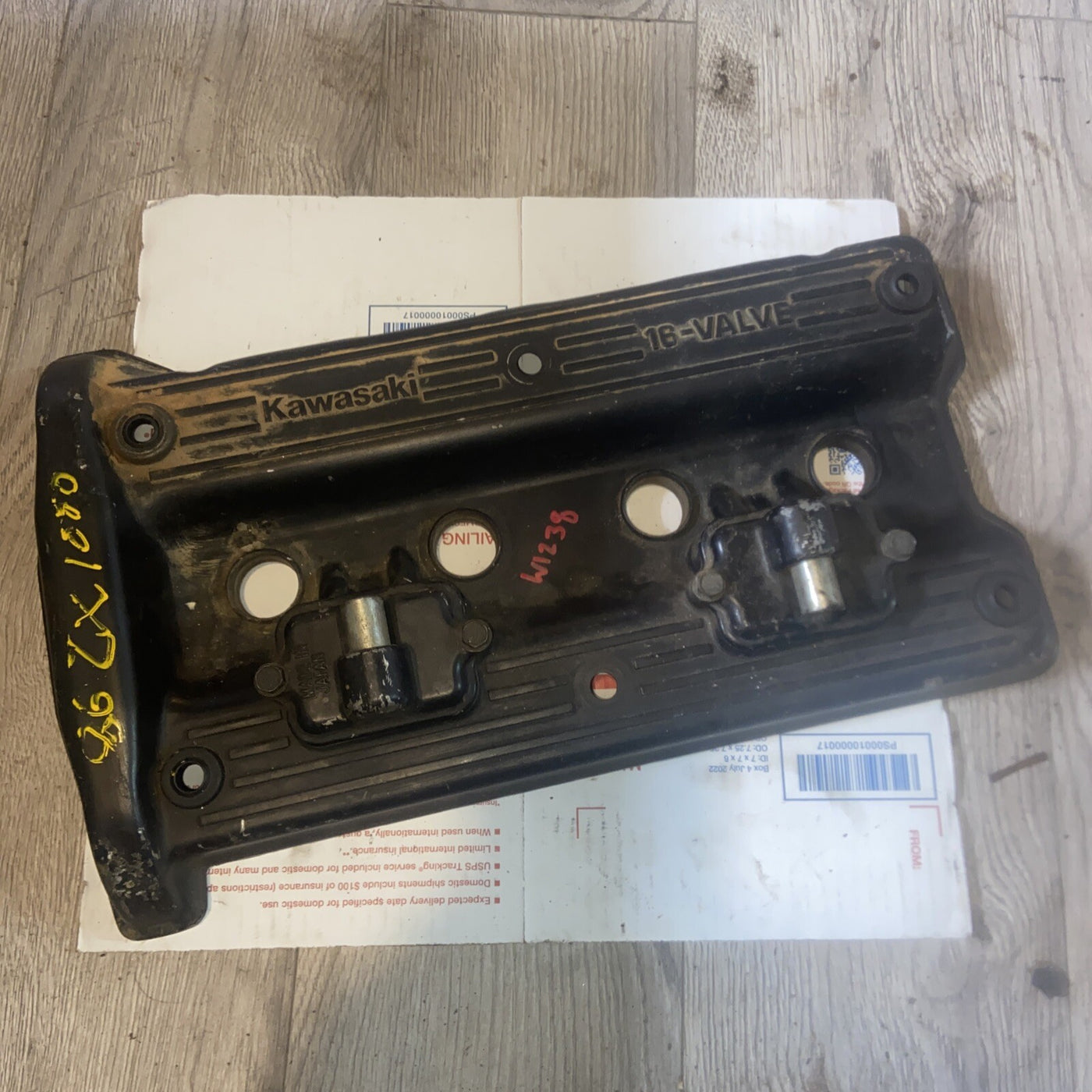 1984 ZX900A 16 Valve Valve Cover