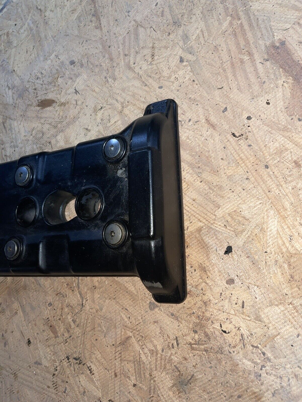 1998 - 2001 Yamaha YZF R1 Engine Cylinder Head / Valve Cover 4XV-11191-00-00