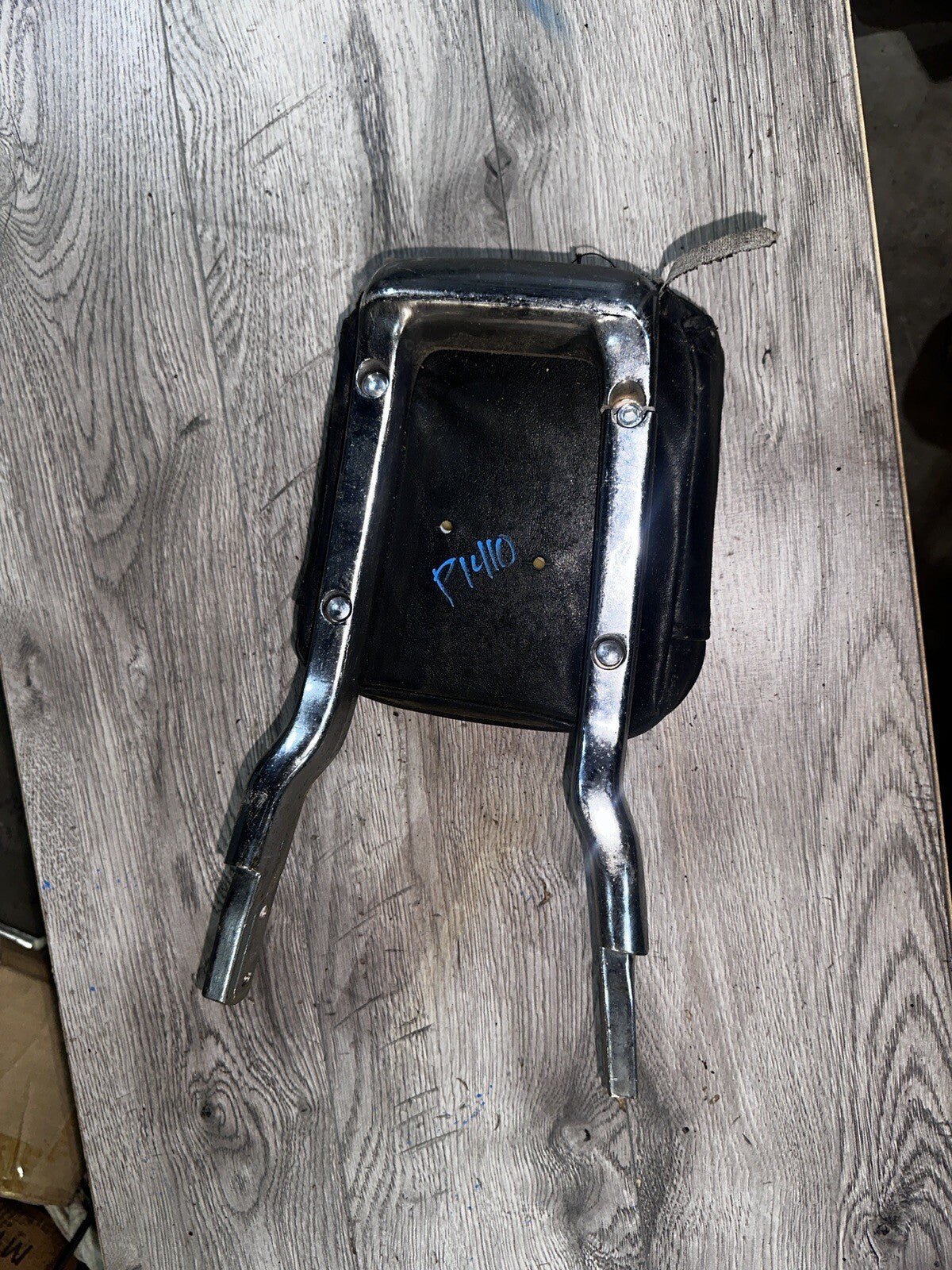 96 Yamaha XV750 XV 750 Virago Rear Back Passenger Rest Sissy Bar