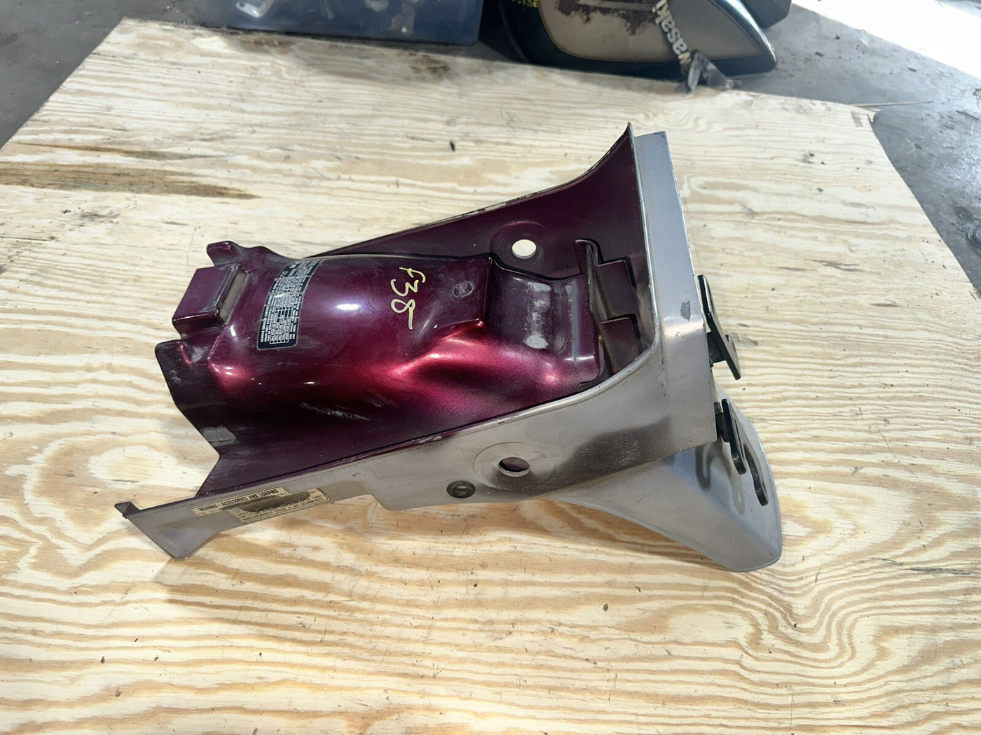 1983 83 HONDA SILVER WING 650 GL650 REAR BACK WHEEL FENDER MUD GUARD