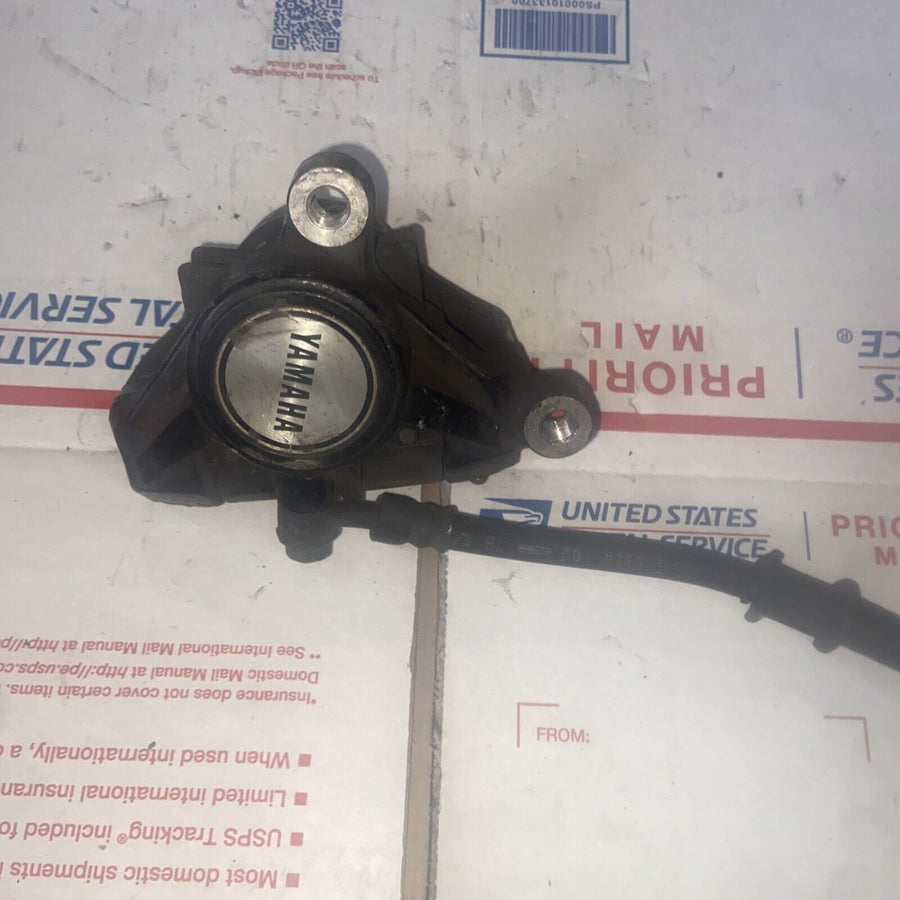 1986 YAMAHA FZ6O0 LEFT FRONT CALIPER 