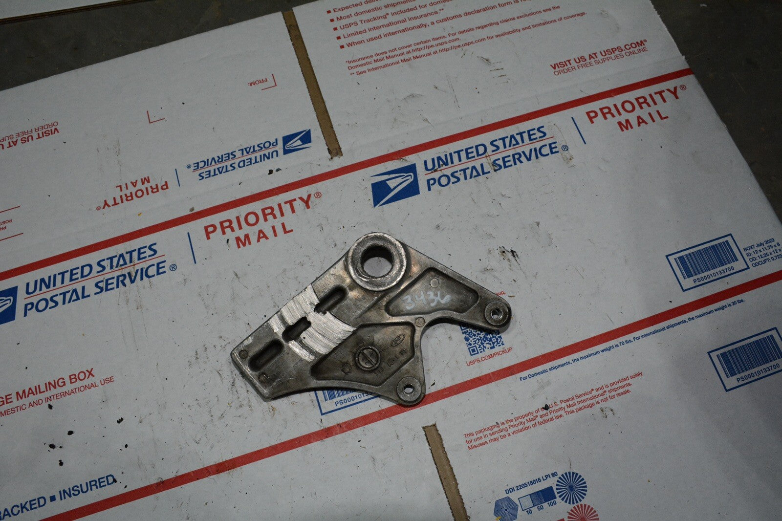 OEM 1997 Suzuki GSXR1100 GSX-R 1100 GSXR Rear Brake Caliper Mount Bracket