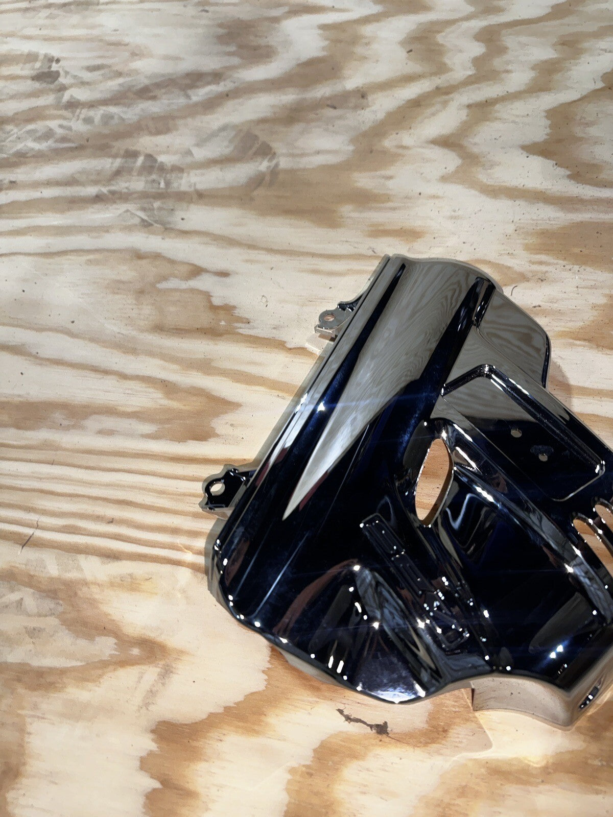 Honda 61102-MCA